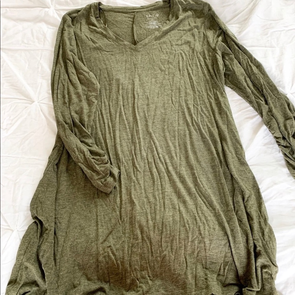 Hunter green 3/4 sleeve shirt